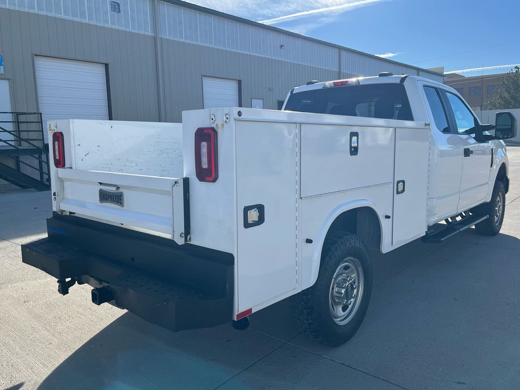 2021 Ford F-250 XL photo 3