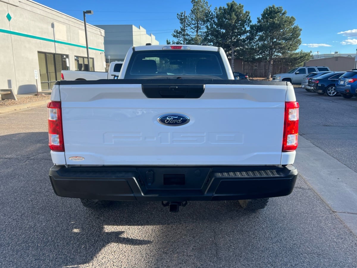 View vehicle photo 4