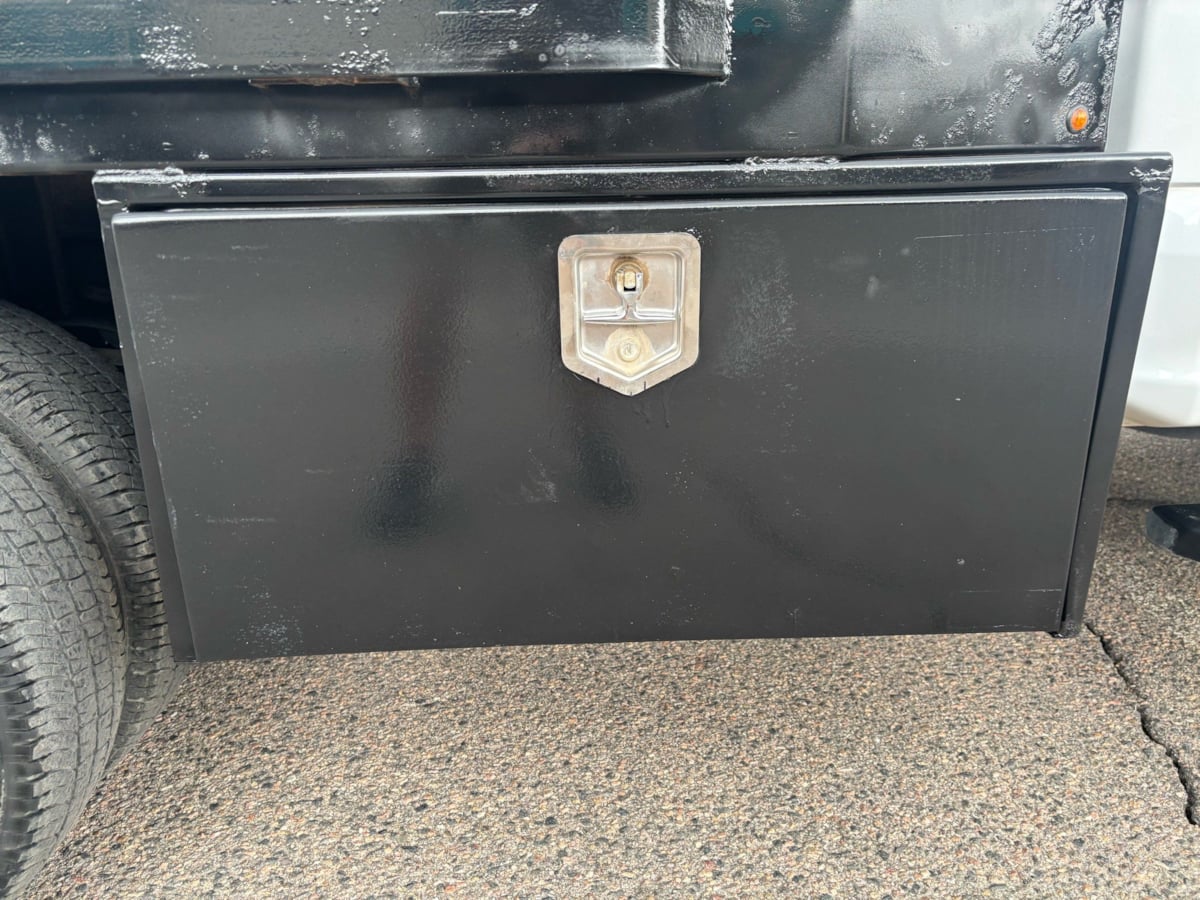 2020 Ford F-350 Super Duty Chassis Cab XL - Photo 12