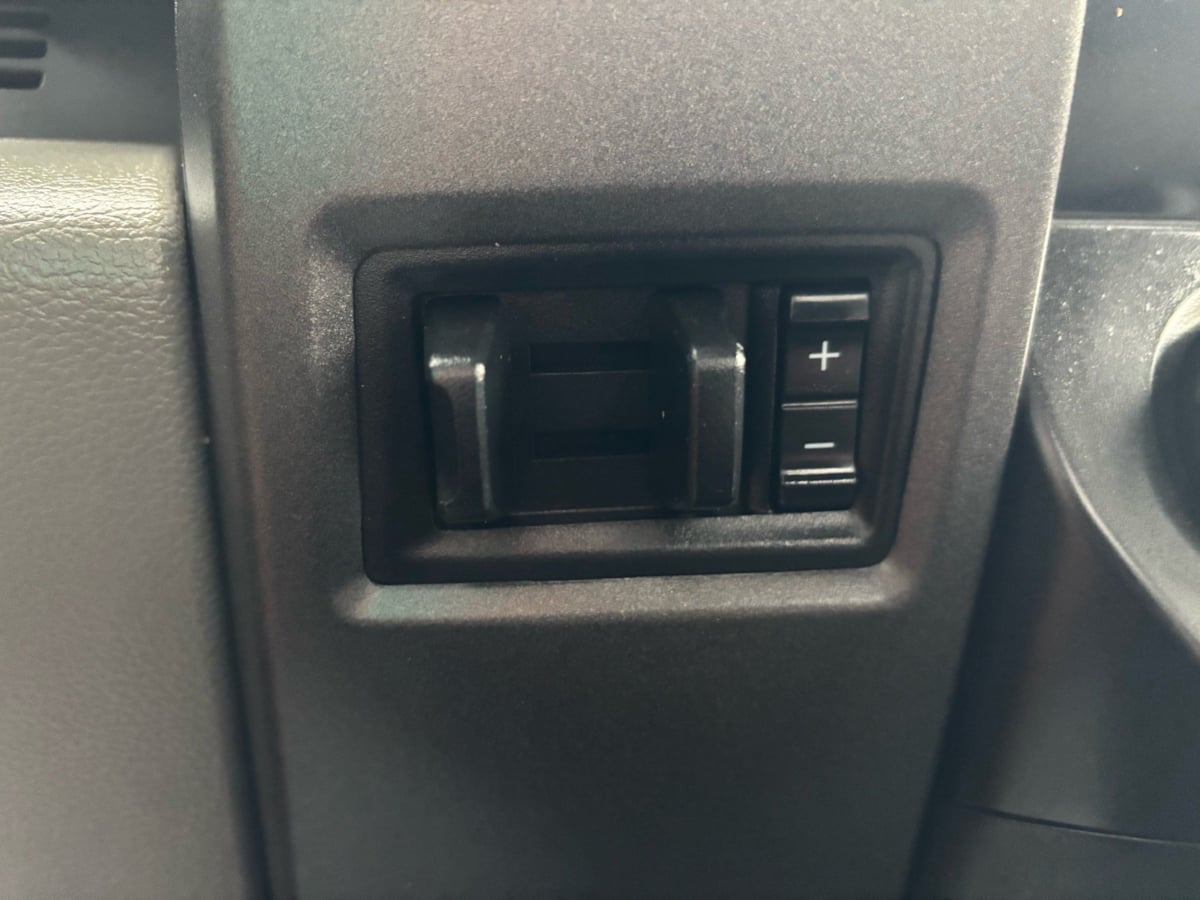 2020 Ford F-350 Super Duty Chassis Cab XL - Photo 33