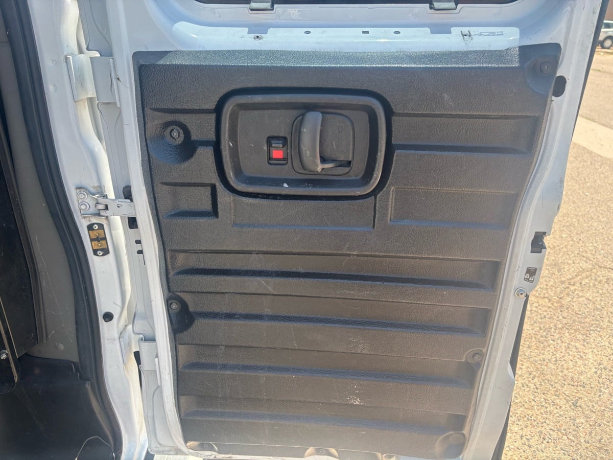 2020 GMC Savana Cargo Work Van - Photo 11