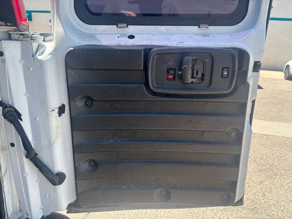 2020 GMC Savana Cargo Work Van - Photo 15