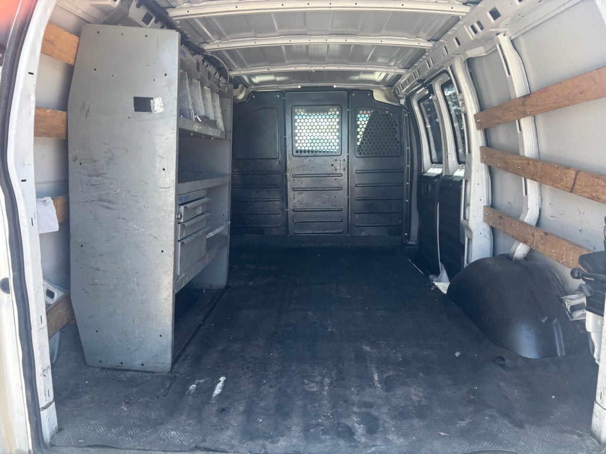 2020 GMC Savana Cargo Work Van - Photo 17