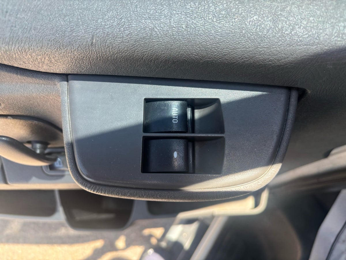 2020 GMC Savana Cargo Work Van - Photo 21