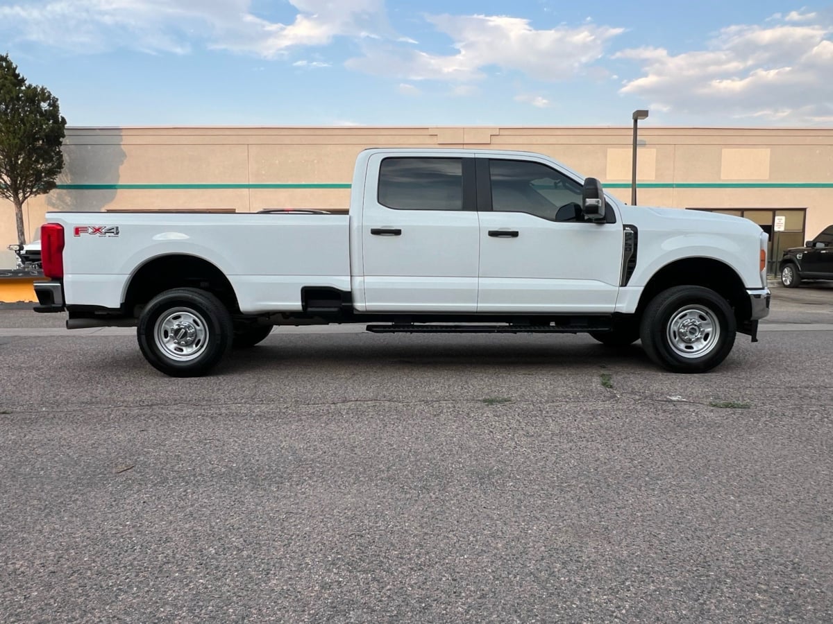 2023 Ford F-250 Super Duty XL - Photo 2