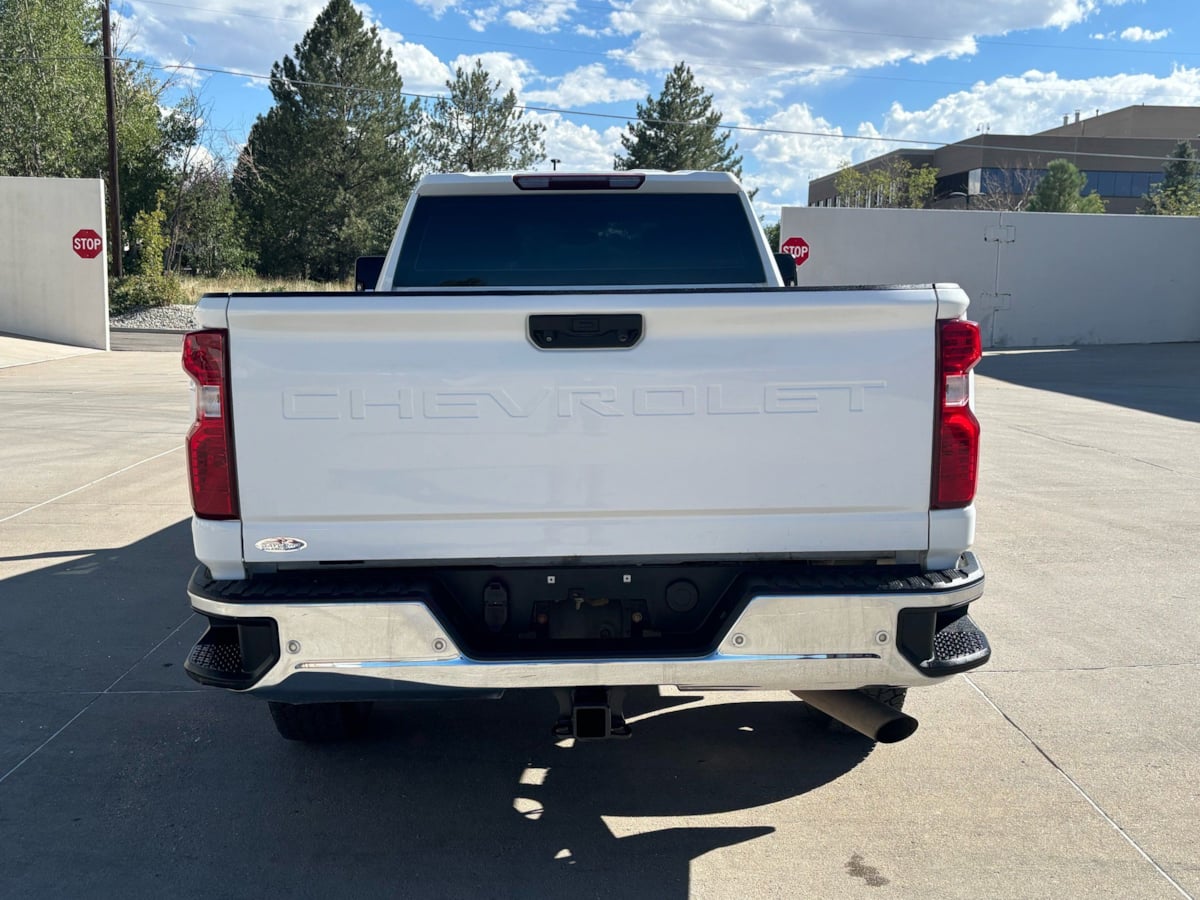 Chevrolet Silverado photo 5