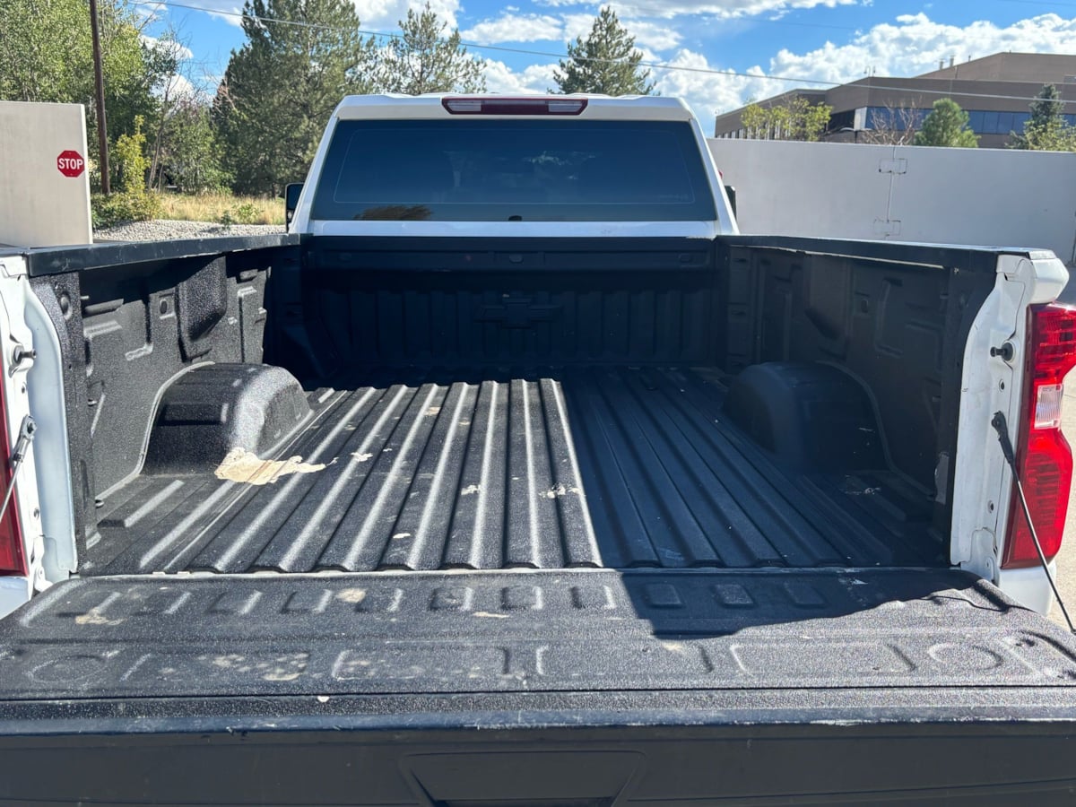 Chevrolet Silverado photo 11
