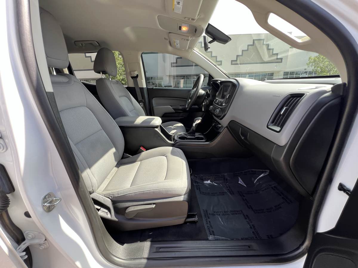 Chevrolet Colorado photo 11