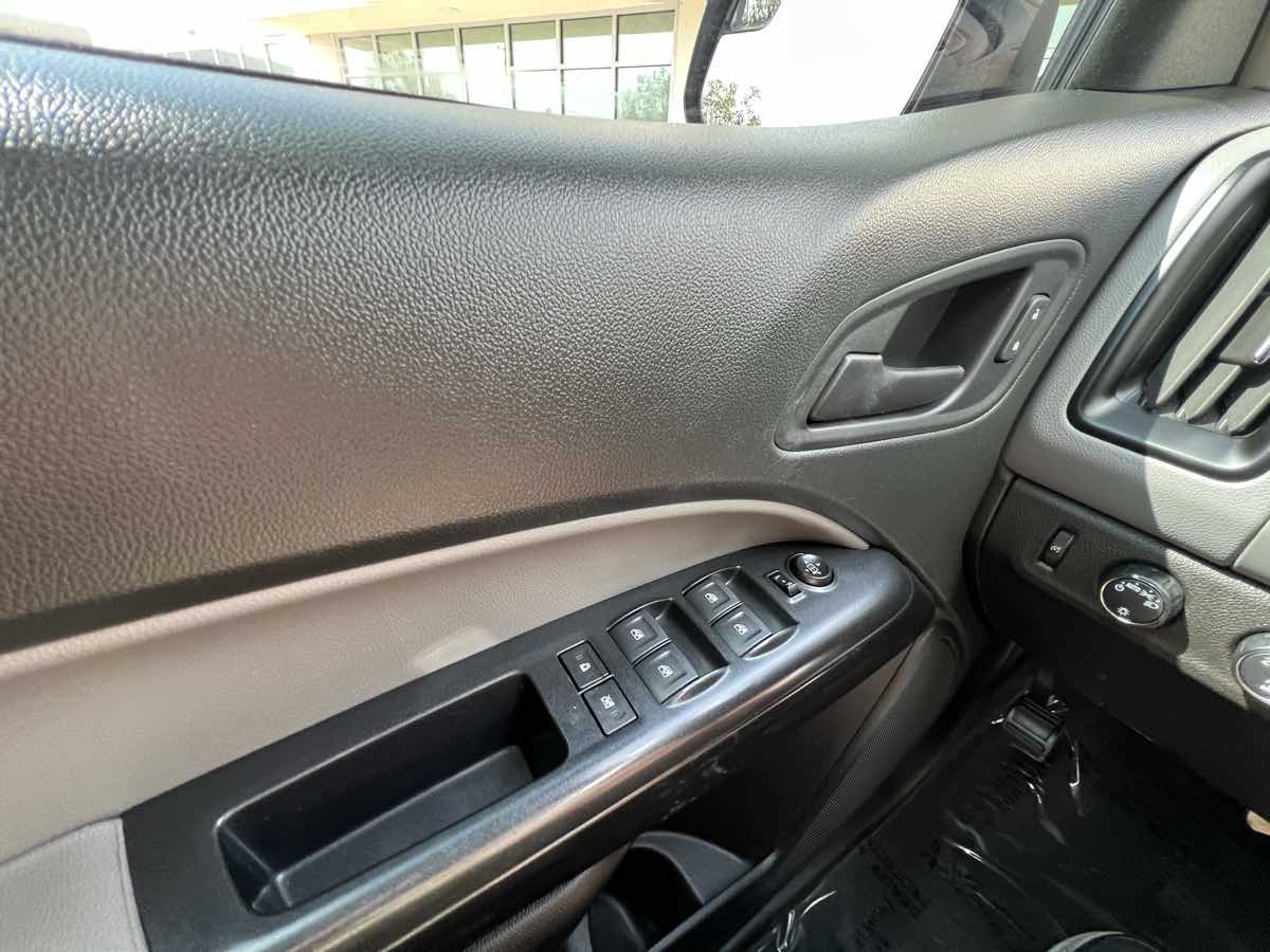 Chevrolet Colorado photo 28