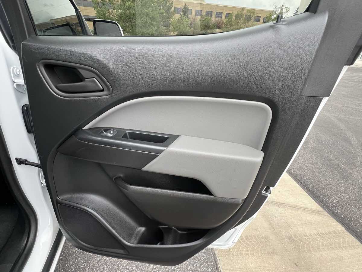 Chevrolet Colorado photo 13