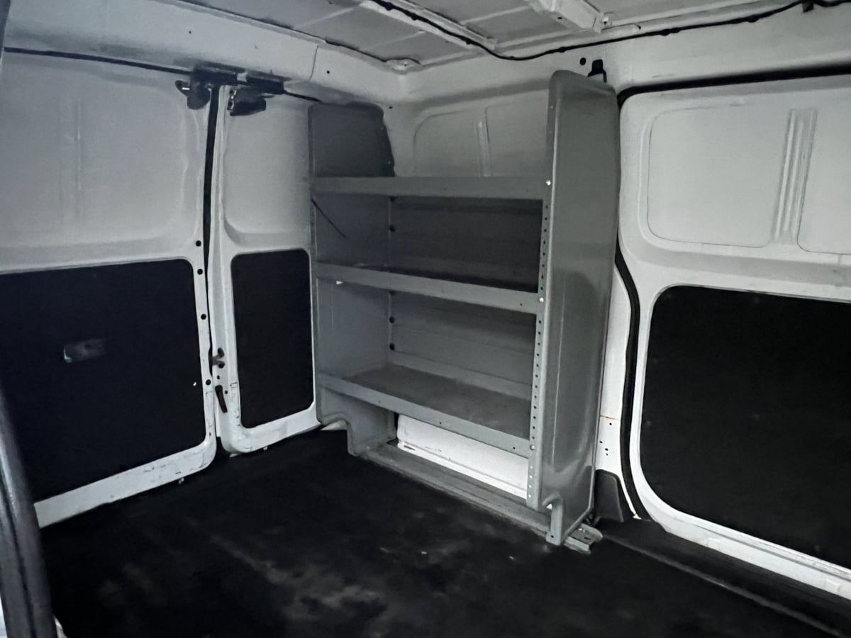 Nissan NV200 photo 12