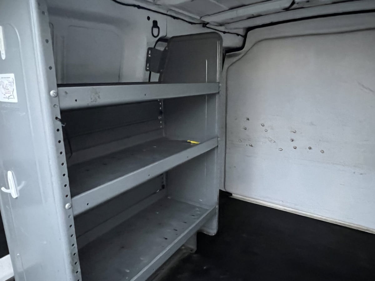 Nissan NV200 photo 15