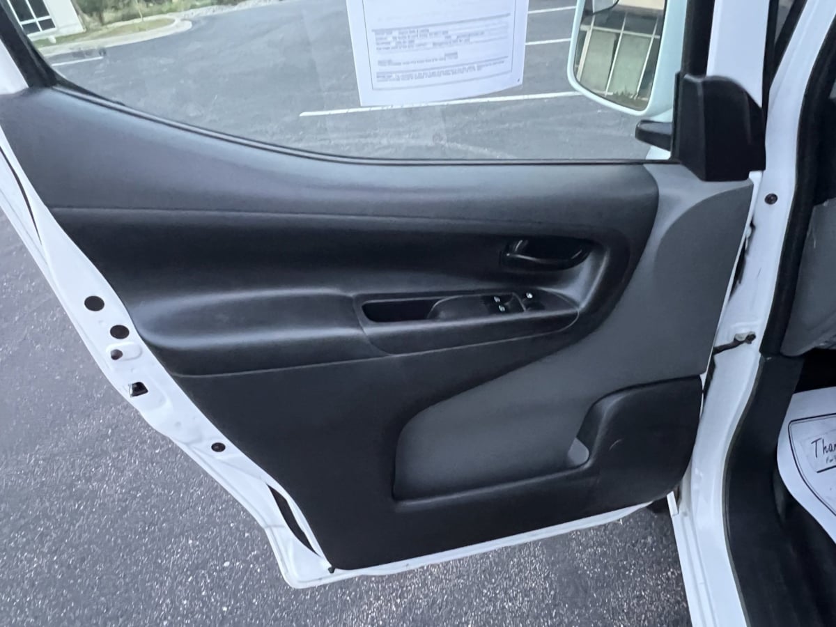 Nissan NV200 photo 20