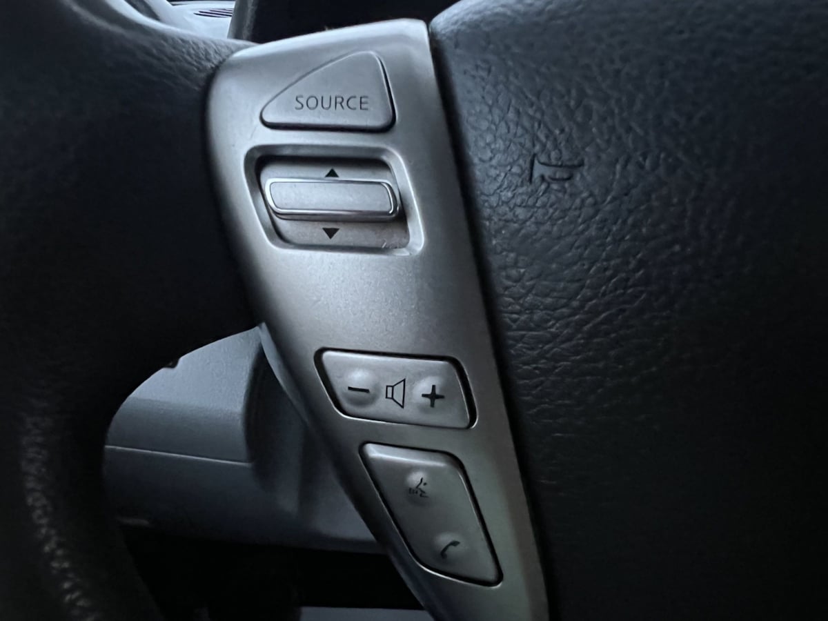 Nissan NV200 photo 29
