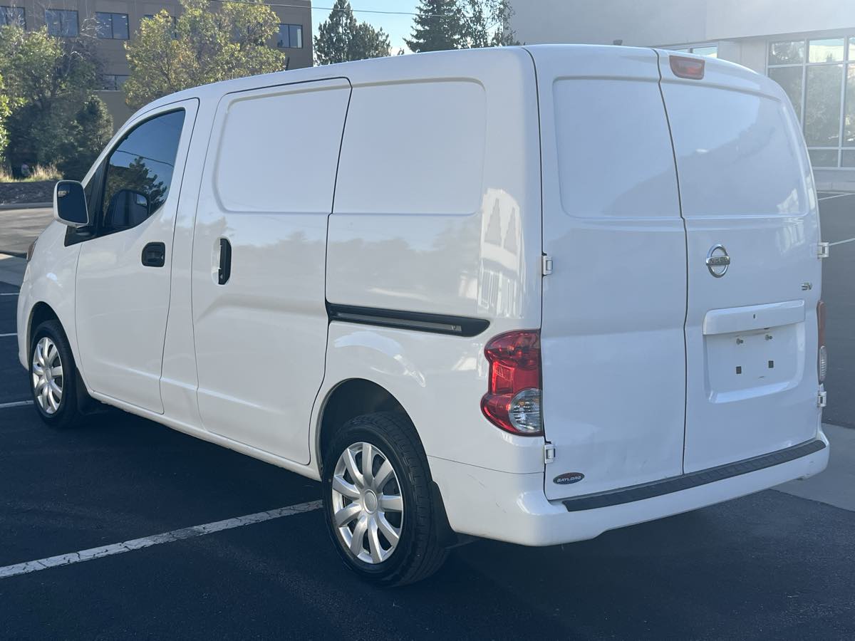 Nissan NV200 photo 5