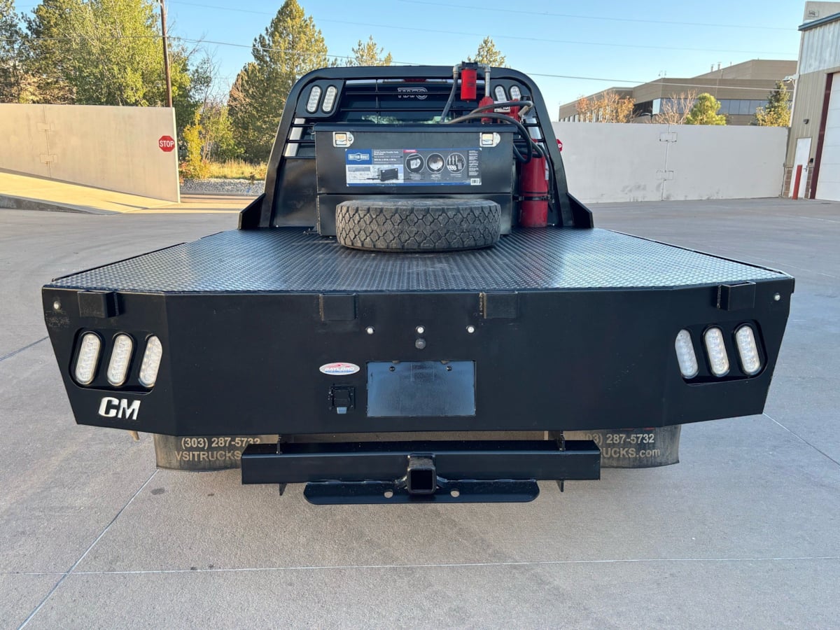 Ford F-450 photo 4