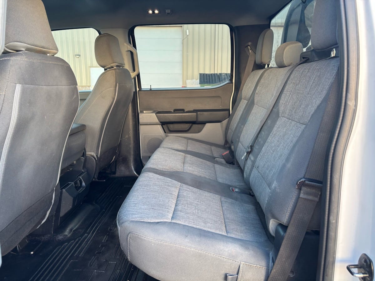 Ford F-450 photo 21
