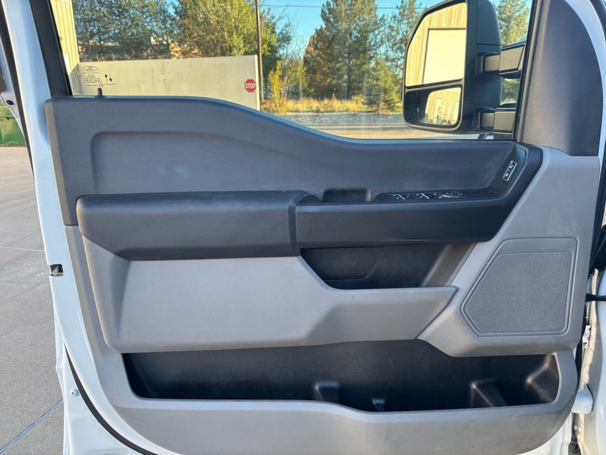 Ford F-450 photo 22