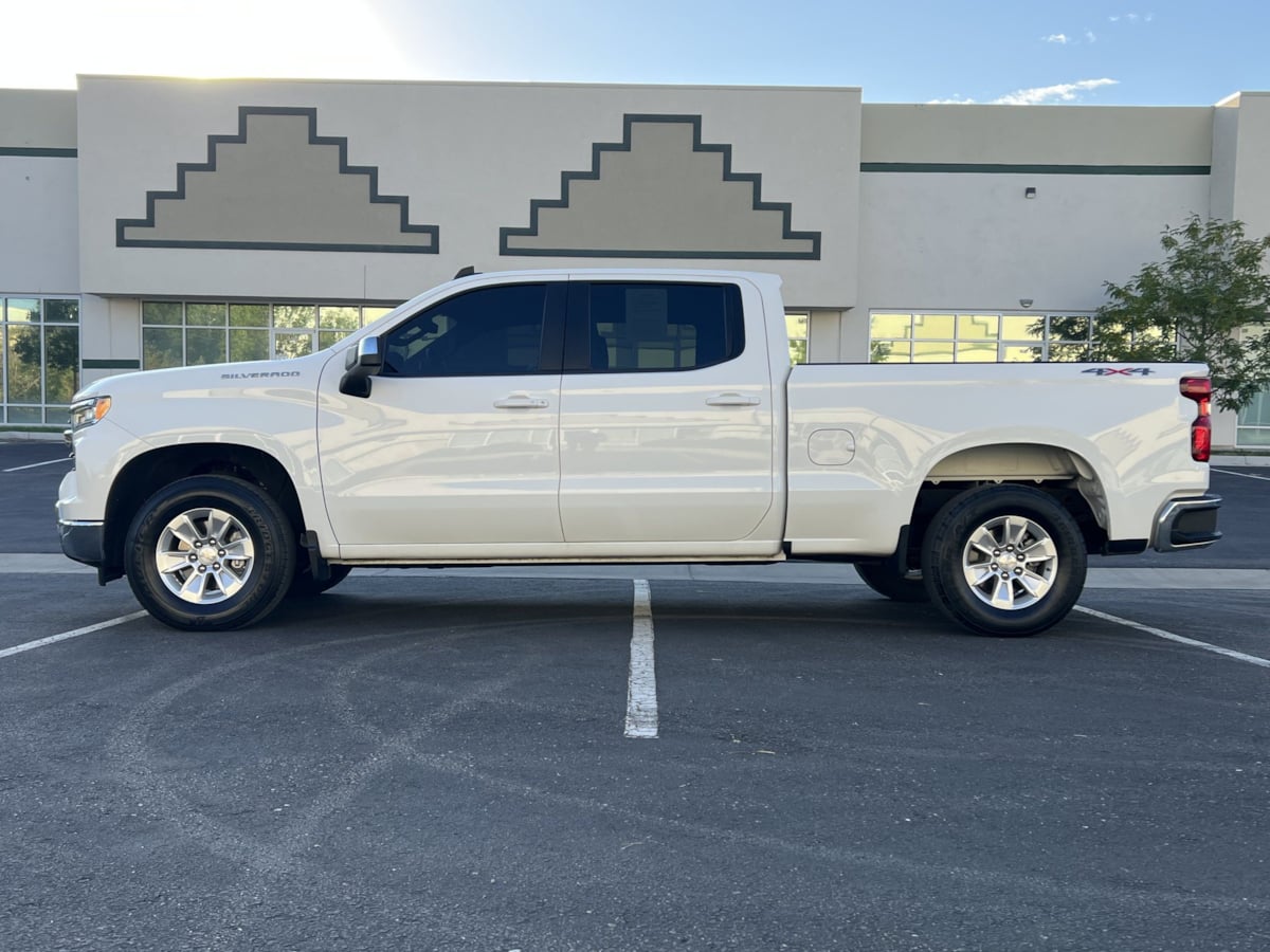 Chevrolet Silverado photo 8