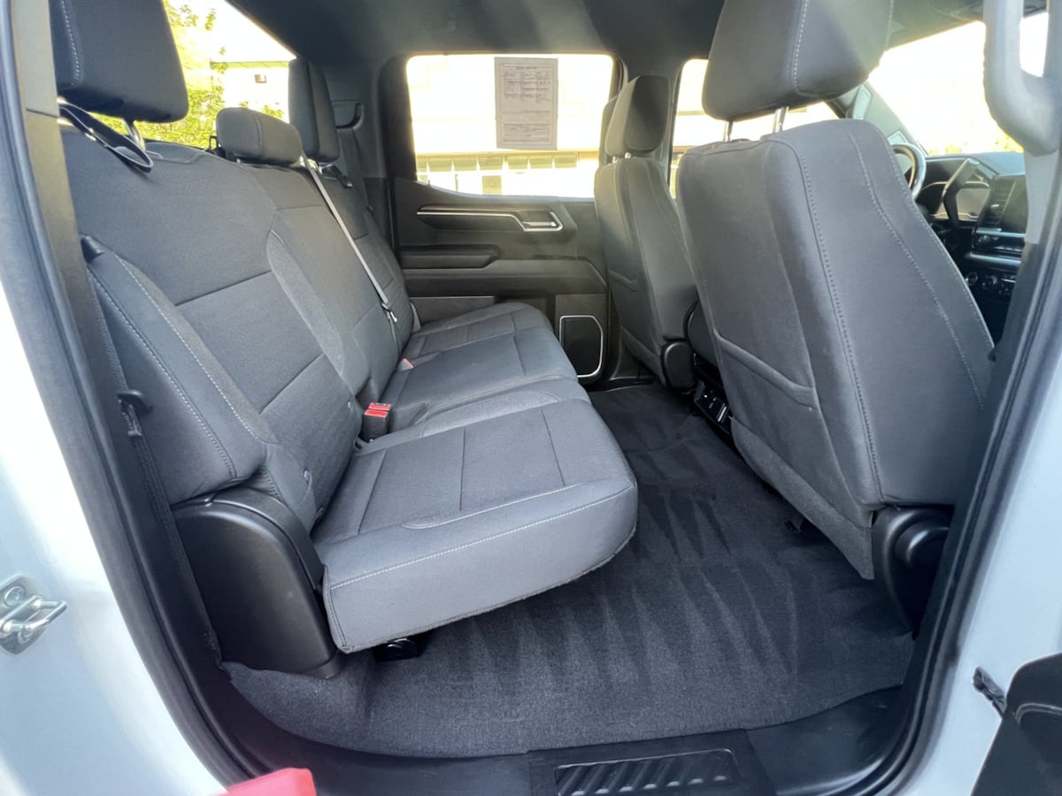 Chevrolet Silverado photo 12