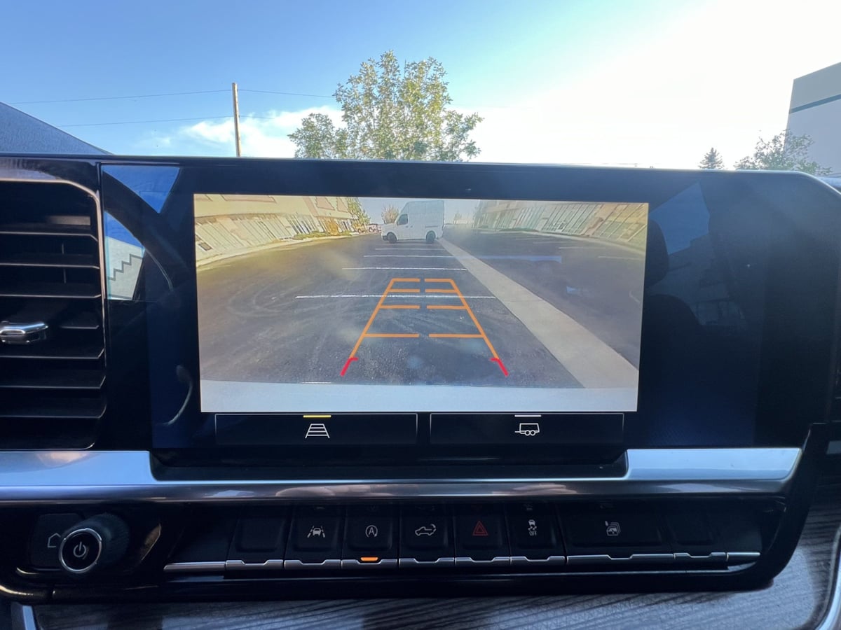Chevrolet Silverado photo 26