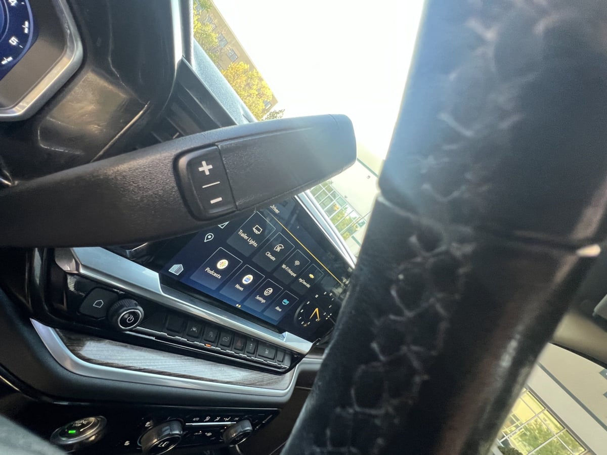 Chevrolet Silverado photo 27