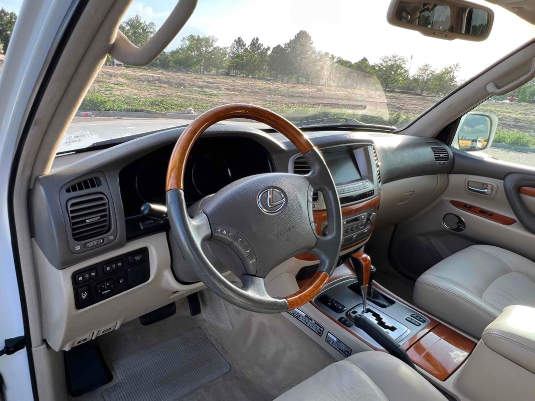 470 ラダー　インテリア　舵 Sold 2006 Lexus LX 470 4X4 4.7L V8 in Aurora