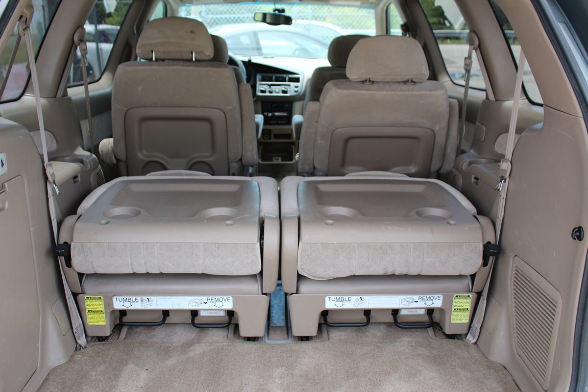 1998 Toyota Sienna - $3,500
