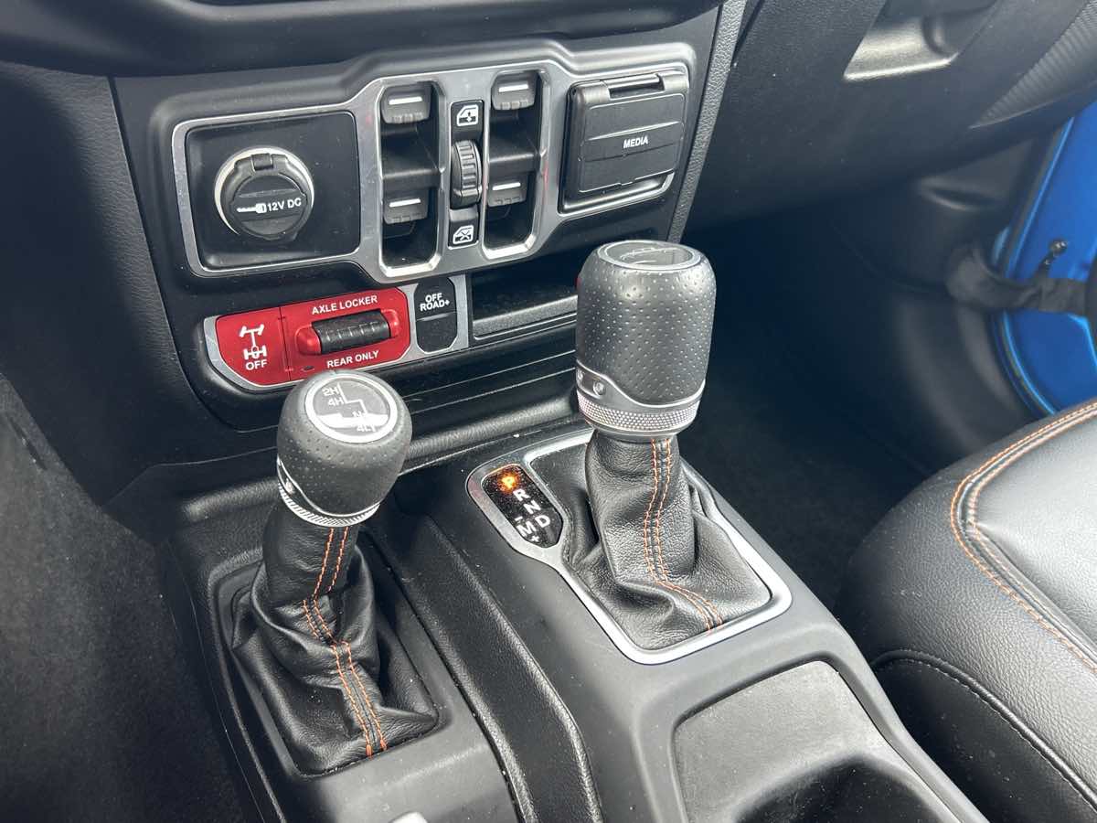 2021 Jeep Gladiator Mojave - Photo 23