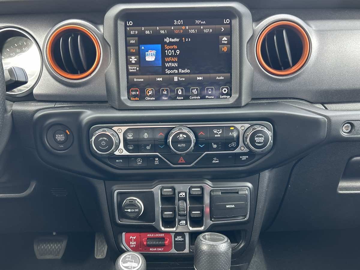 2021 Jeep Gladiator Mojave - Photo 24