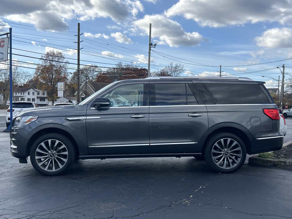 2018 Lincoln Navigator Select photo 4