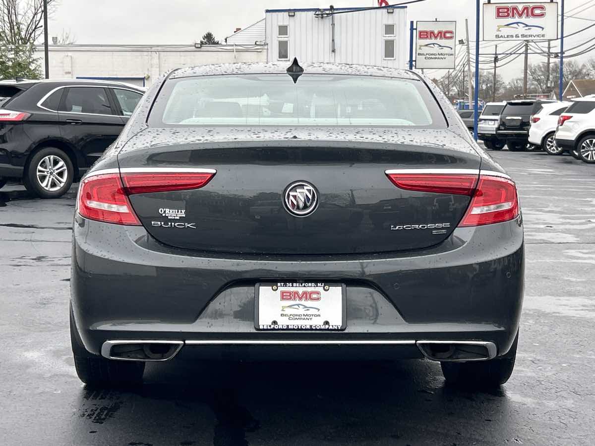 2017 Buick LaCrosse Premium photo 3