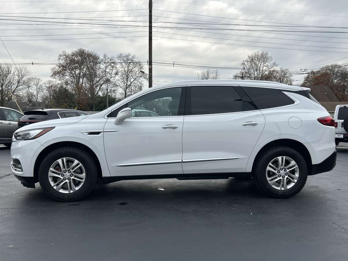 2018 Buick Enclave Essence photo 4