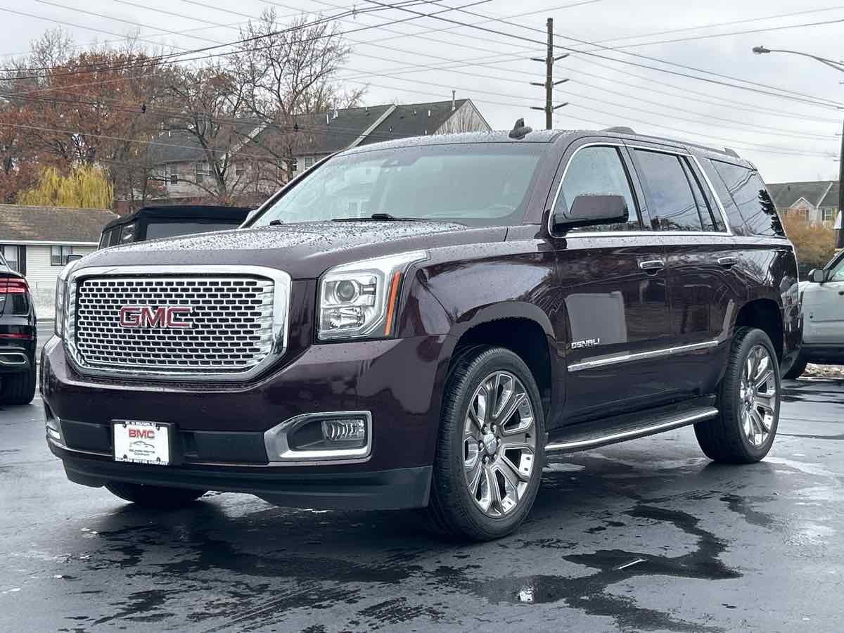 2017 Gmc Yukon Denali photo 3