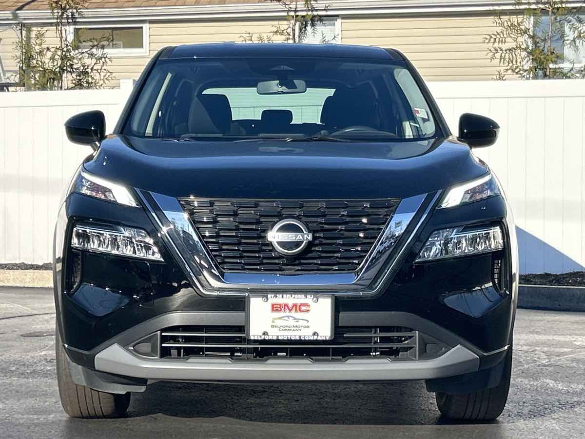 2023 Nissan Rogue SV - Photo 2
