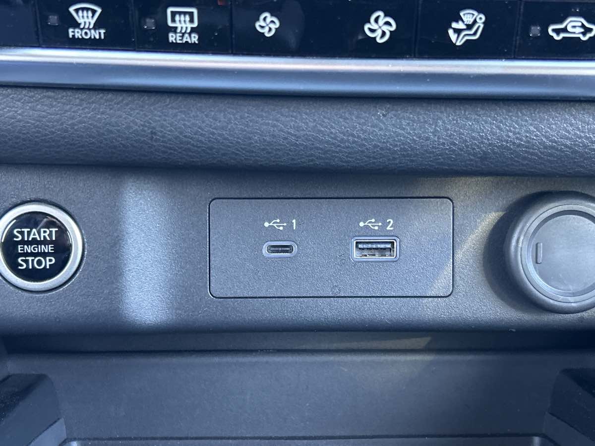 2023 Nissan Rogue SV - Photo 15