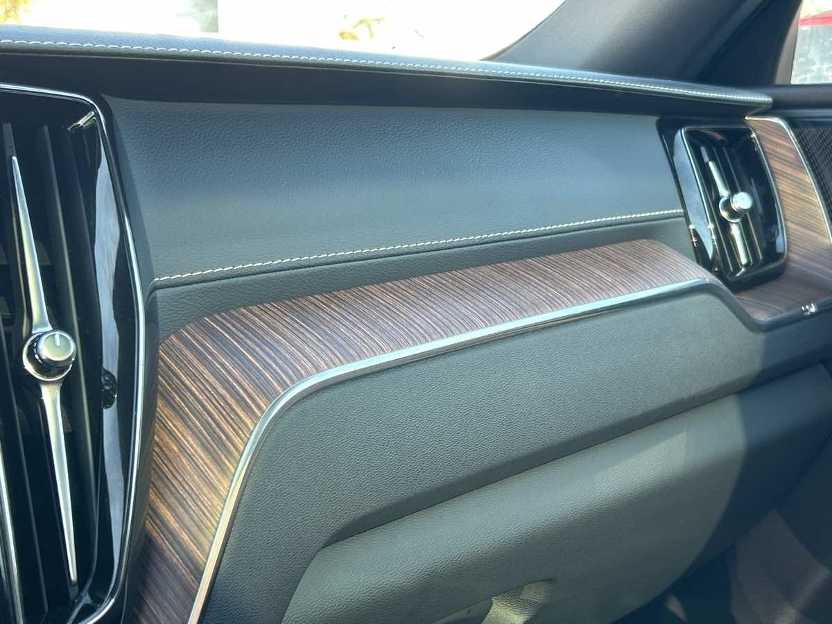 2021 Volvo XC60 Inscription - Photo 19