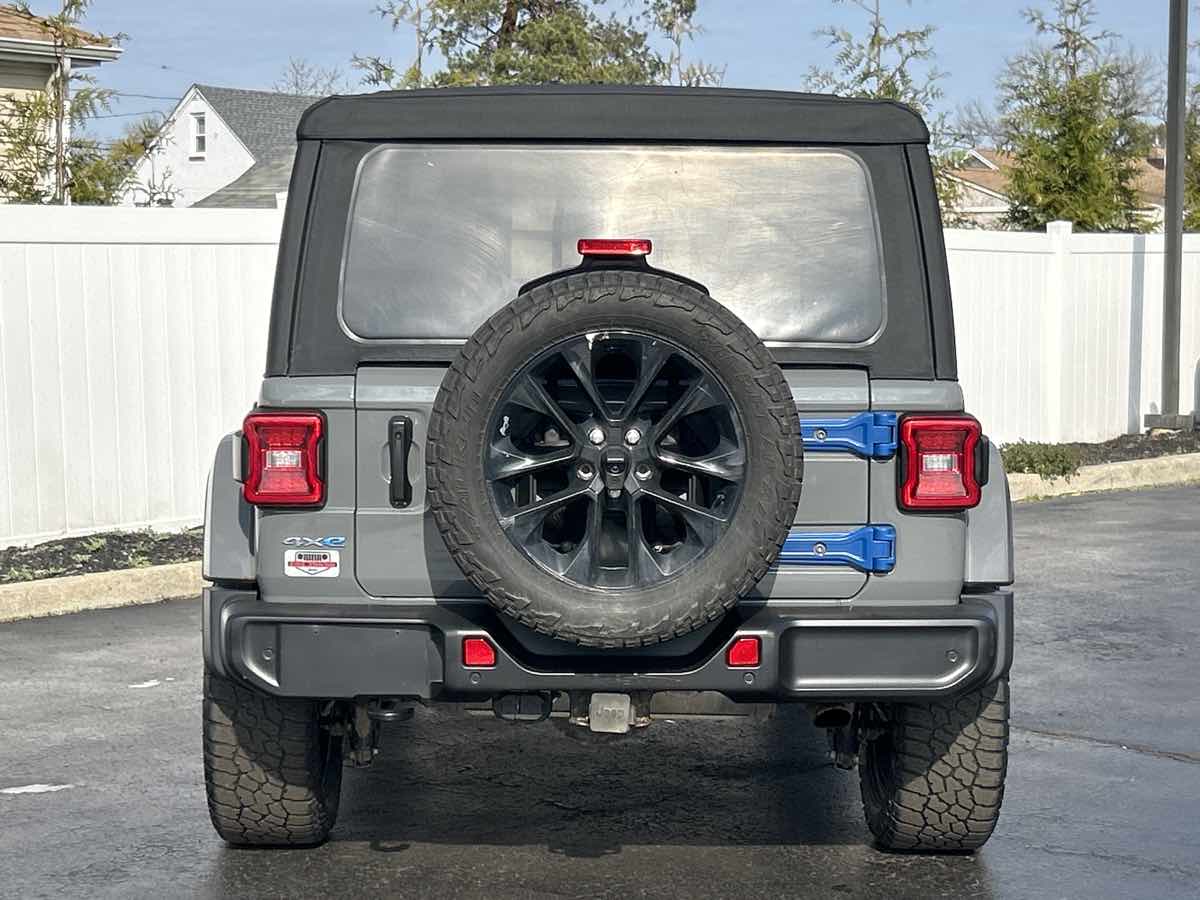 2021 Jeep Wrangler Unlimited Sahara 4XE - Photo 7