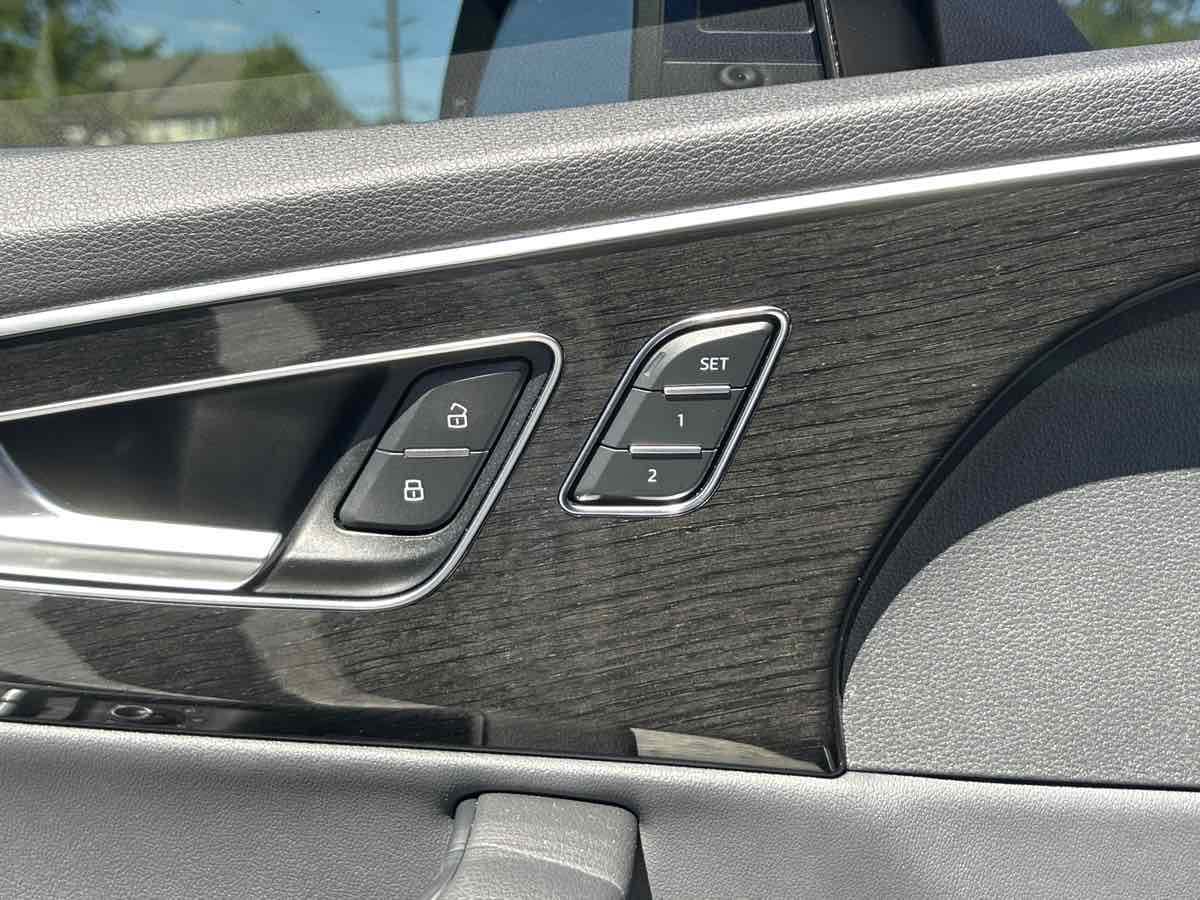 2022 Audi Q7 Premium Plus - Photo 19