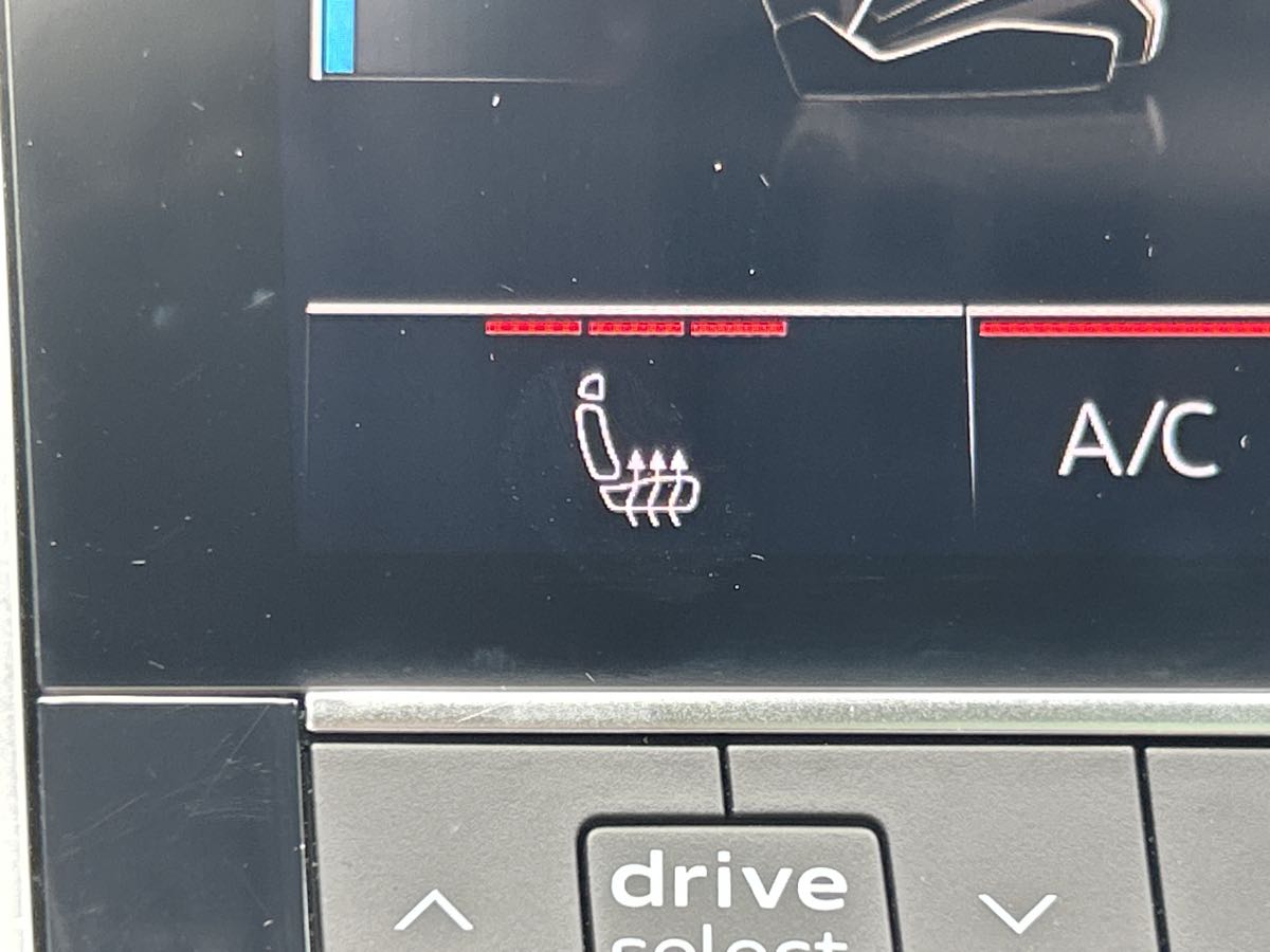 2022 Audi Q7 Premium Plus - Photo 16