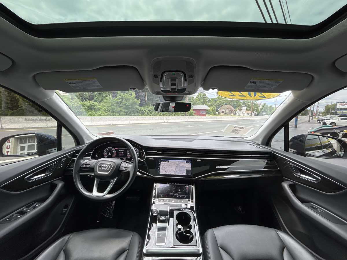 2022 Audi Q7 Premium Plus - Photo 9