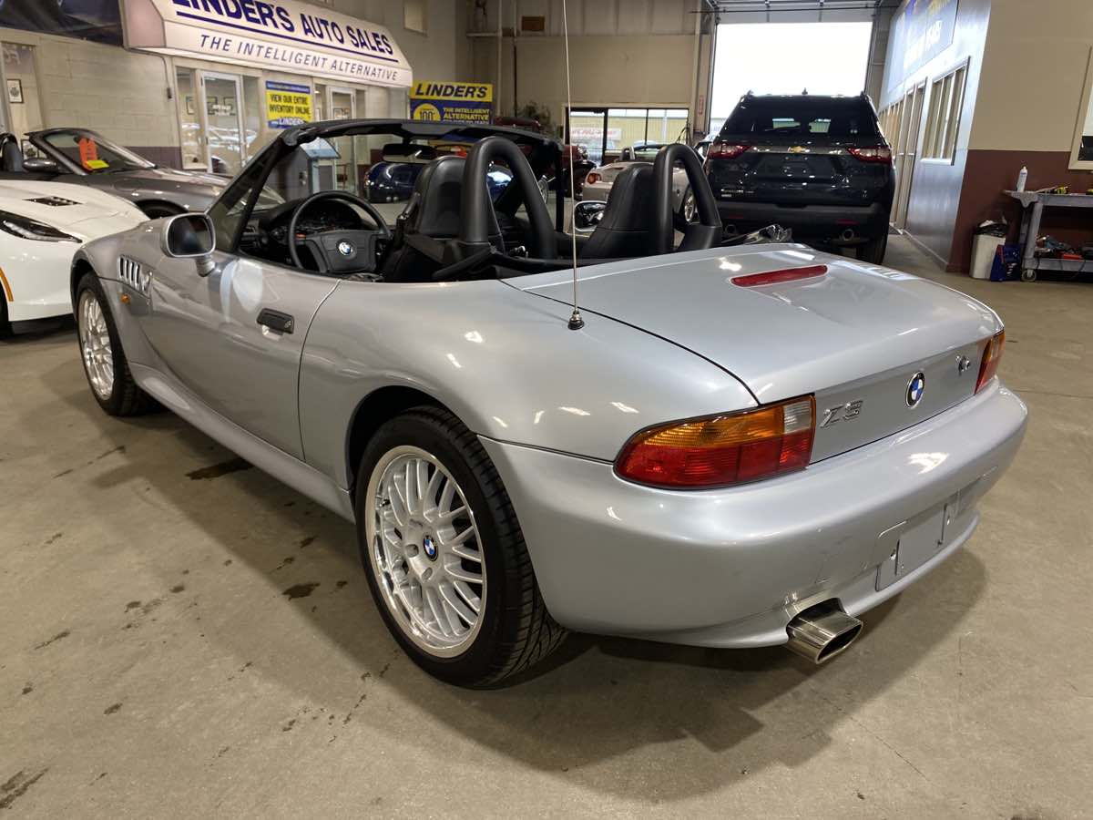 Sold 1998 BMW Z3 1.9L Roadster in Worcester