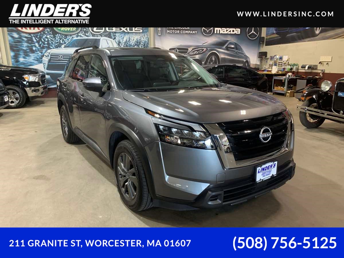 2023 Nissan Pathfinder SV 4WD