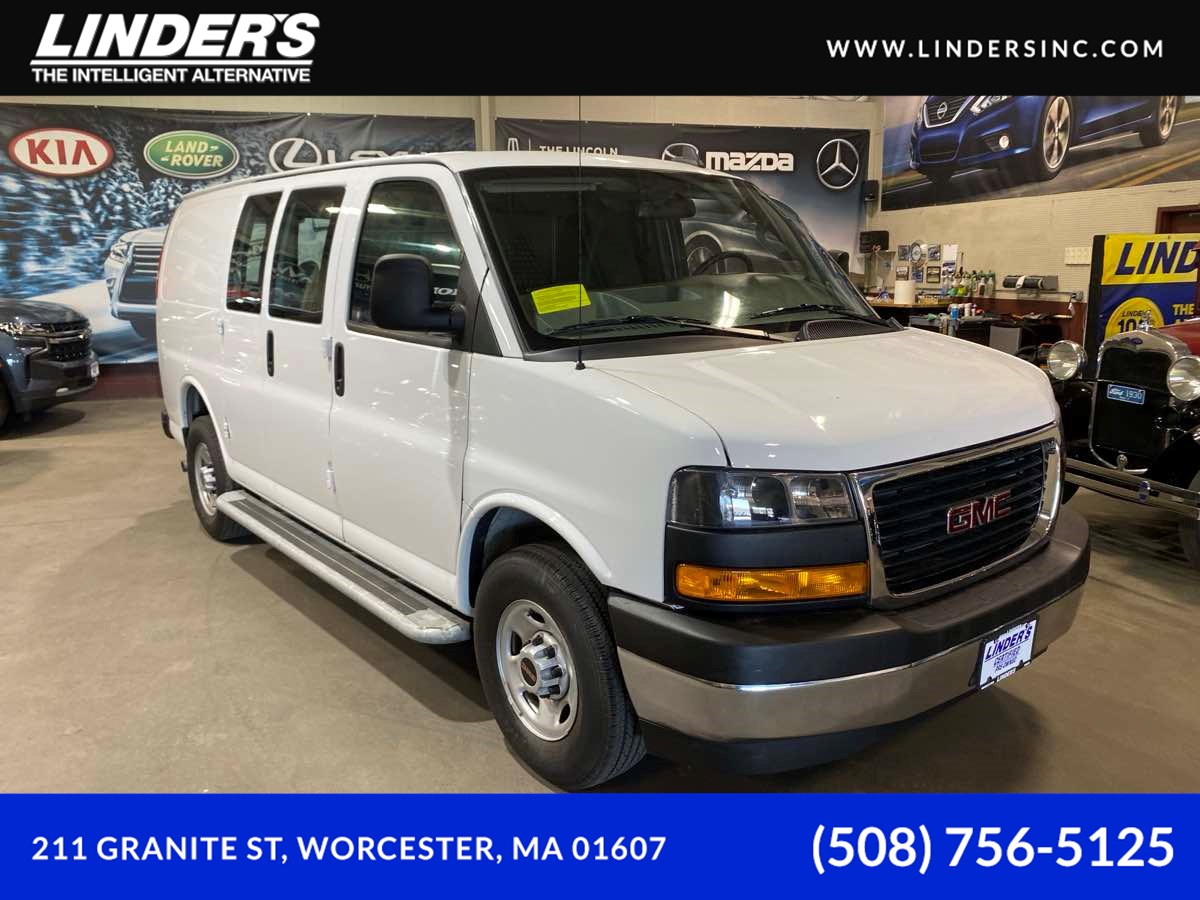 2022 GMC Savana 2500 Cargo Van