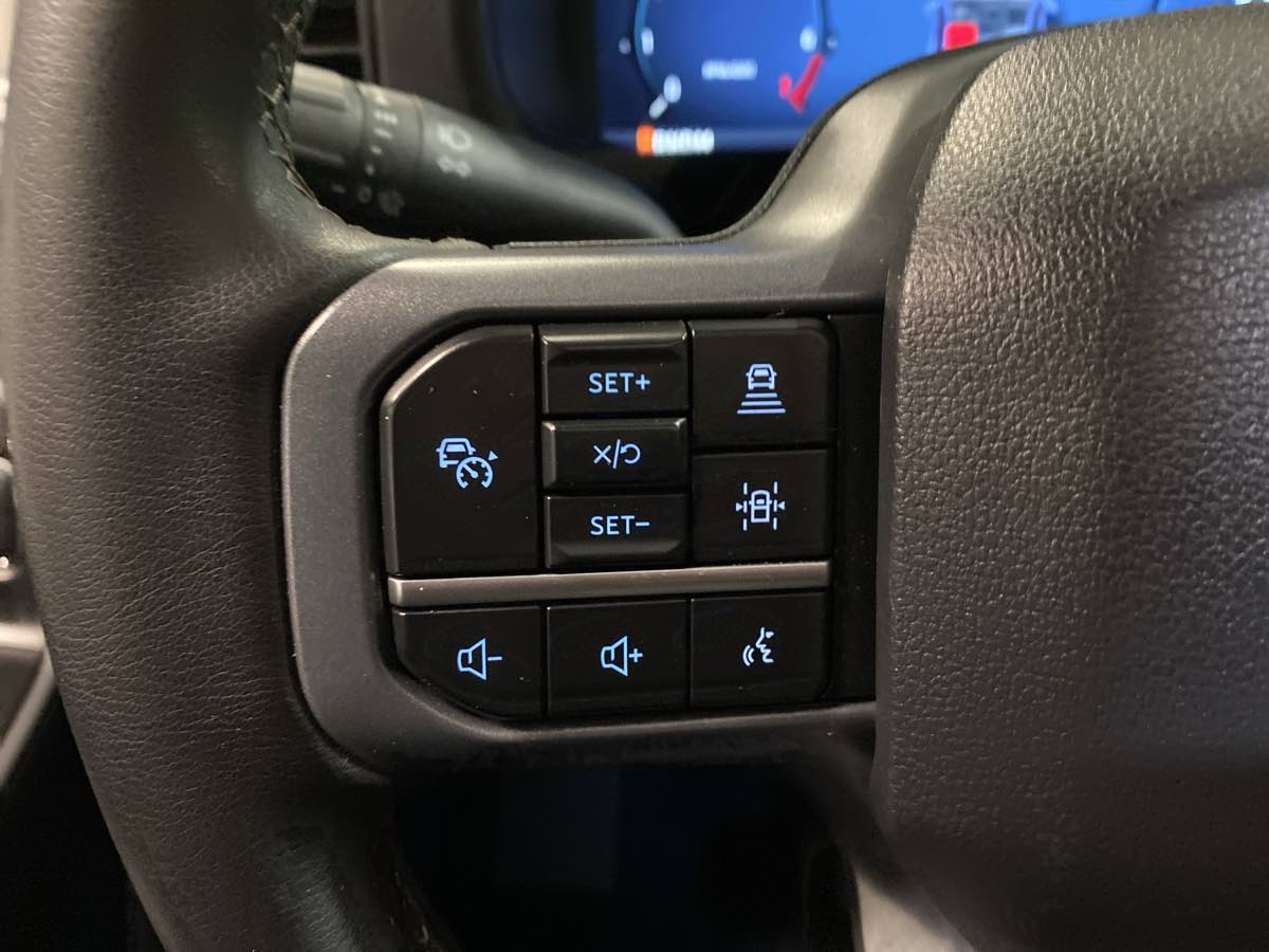 2025 Ford F-150 Lariat - Photo 25