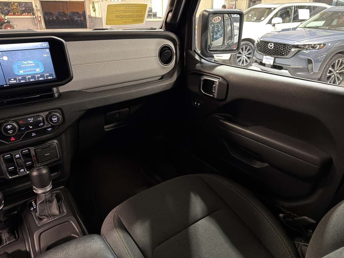2024 Jeep Wrangler 4xe Sports S 4XE - Photo 23