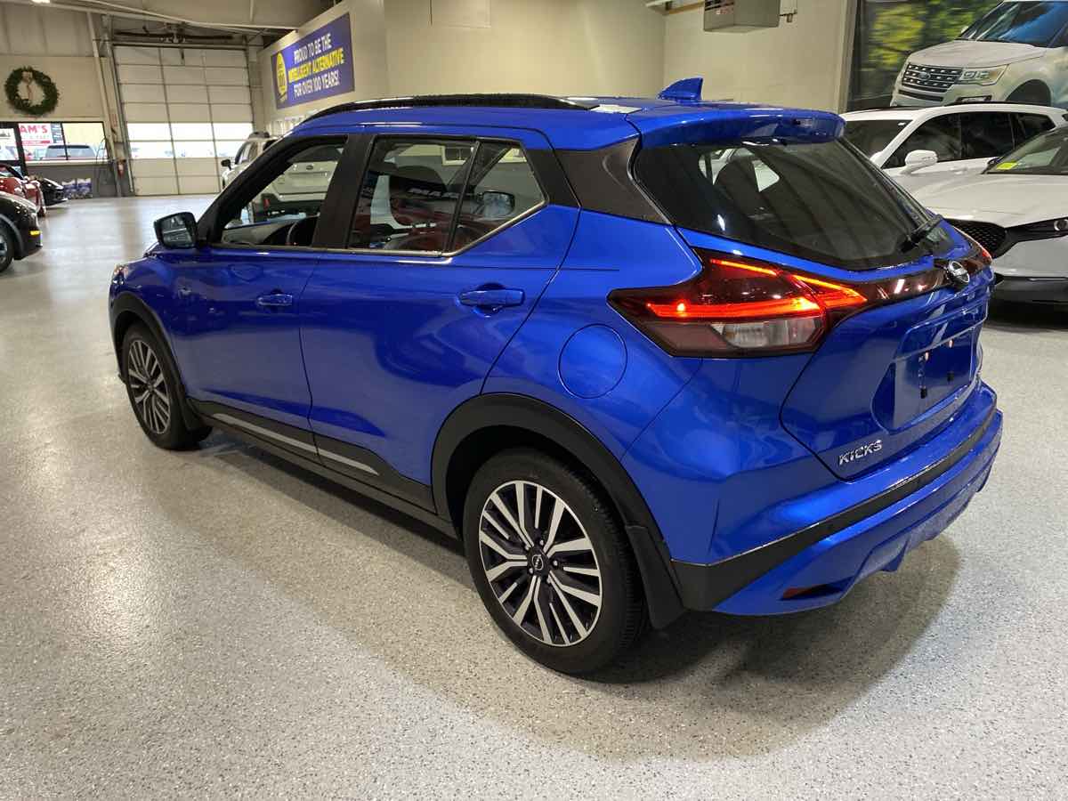 2023 Nissan Kicks SR - Photo 5