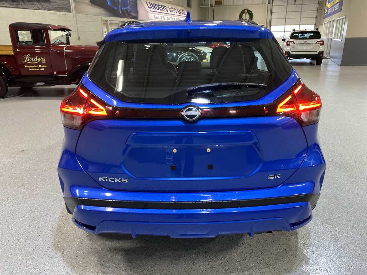 2023 Nissan Kicks SR - Photo 6