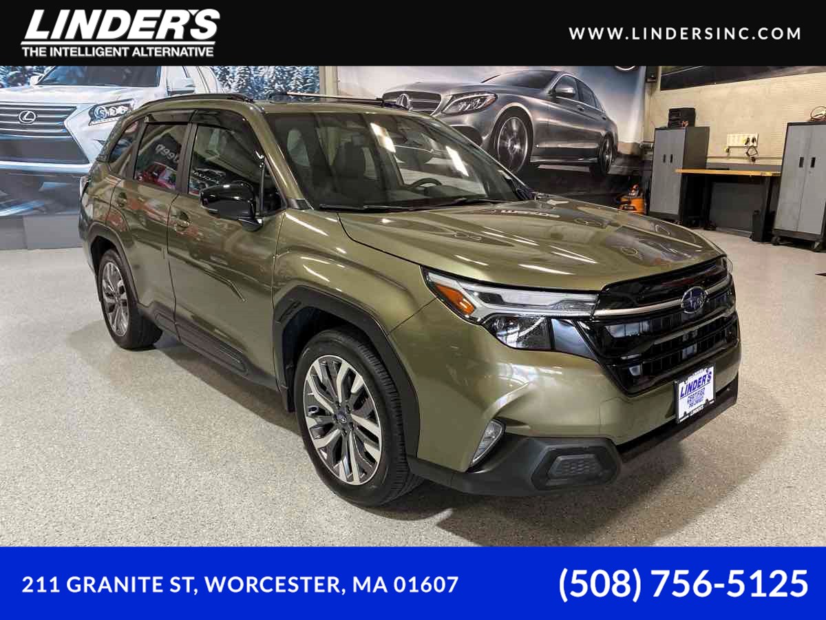 2025 Subaru Forester Touring's photo