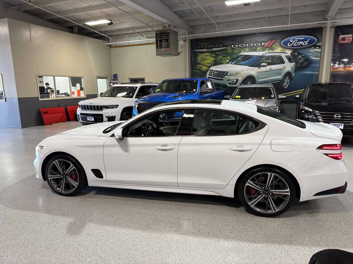 2025 GENESIS G70 Sport Advanced - Photo 4